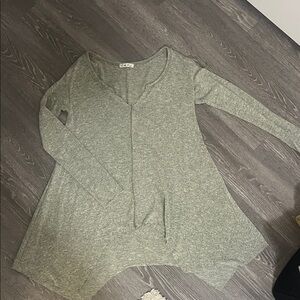Women's Heather Gray Long Sleeve Top